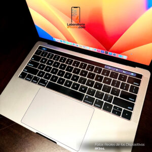 MacBook Pro A2159. 1.4Ghz Intel Core i5,  Memoria Ram de 16GB, Disco 256GB. (RF344)
