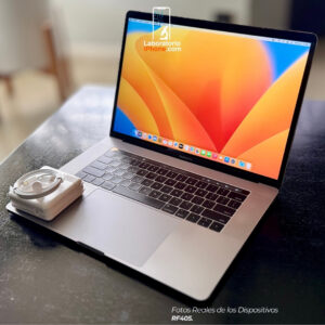 MacBook Pro A1707. 2.8 Ghz Intel Core i7,  Memoria Ram de 16GB, Disco 256GB. (RF405)
