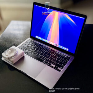 MacBook Pro A2338. Procesador Apple M1, Memoria Ram de 8GB, Disco 256GB. (RF387)