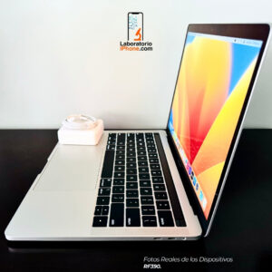 MacBook Pro A1989. 2.3 Ghz Intel Core i5,  Memoria Ram 16GB, Disco 256GB. (RF390) MacBook Pro A1989. 2.3 Ghz Intel Core i5,  Memoria Ram 16GB, Disco 256GB. (RF390)
