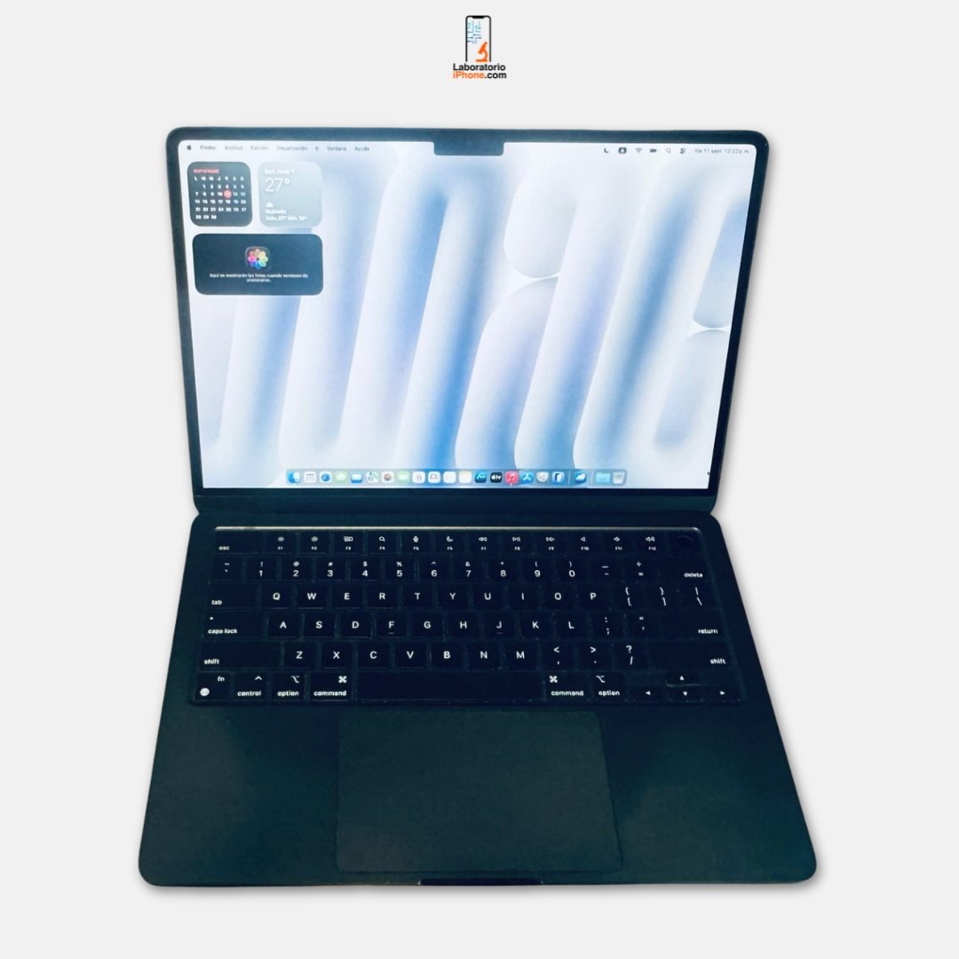 MacBook Air 13” 2022 · A2681 · M2 · 8GB · 256GB · SKU. RF495 - Imagen 3